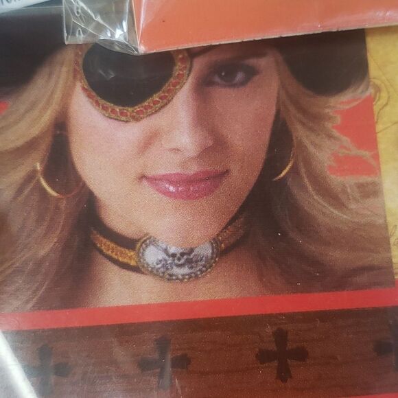 Pirate Halloween Accessories Bundle - Picture 5 of 5